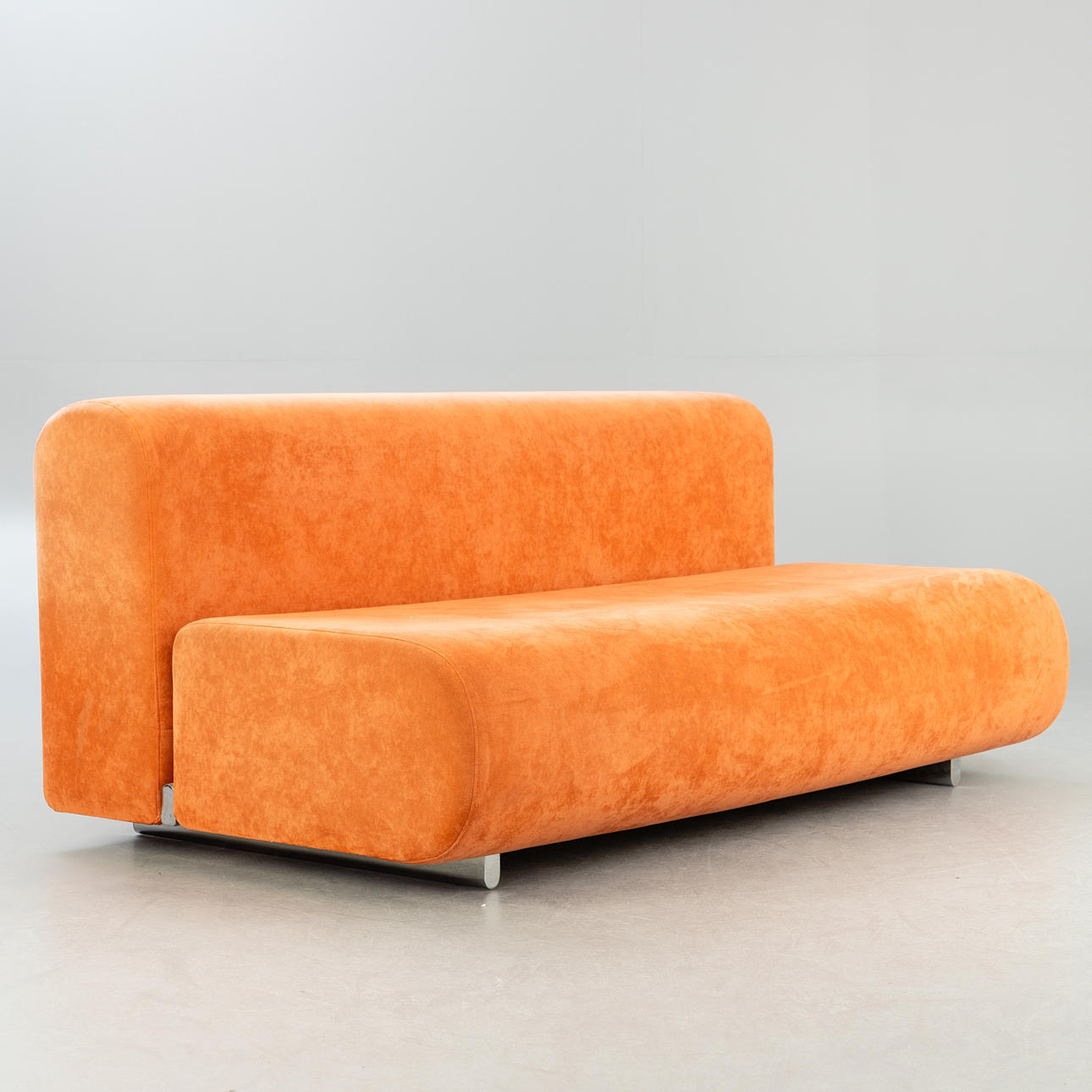 KAZUHIDE TAKAHAMA. Knoll. 2-Sitzer / Sofa "Suzanne".