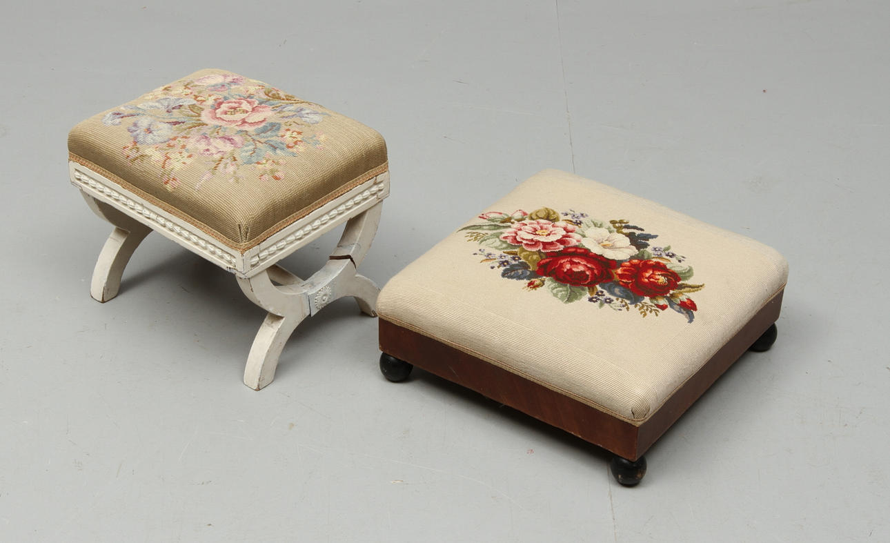 FOTPALLAR, 2 st, 1700/1800-tal.