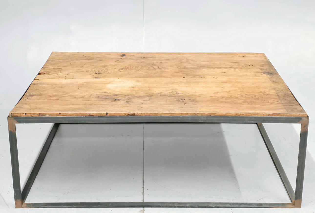 JÄRN OCH TRÄ SOFFBORD.