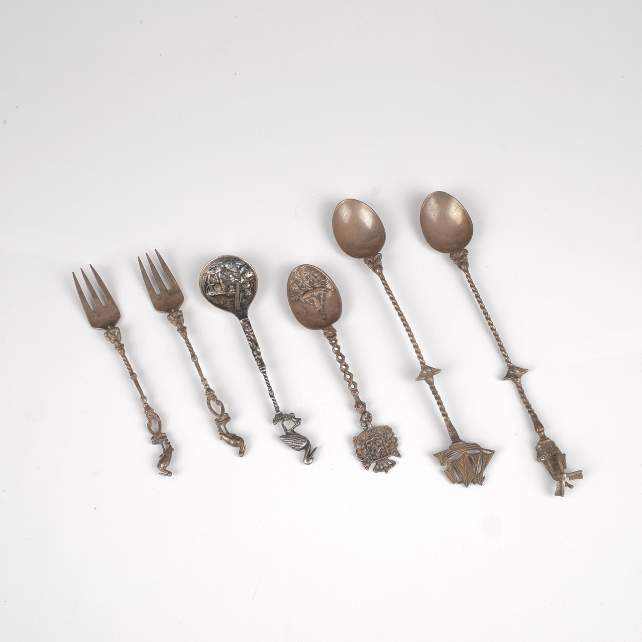 DOPING SPOON, FORKS, SPOONS, 6 pieces, likely silver, Holland.