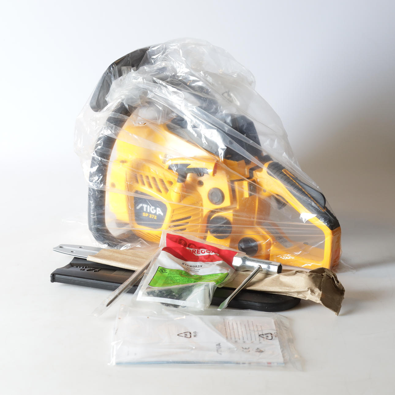 MOTORSÅG, Stiga, SP 372.