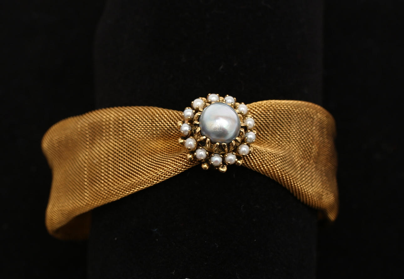 ARMBAND, 18k guld, Tahitipärla ca 9 mm.