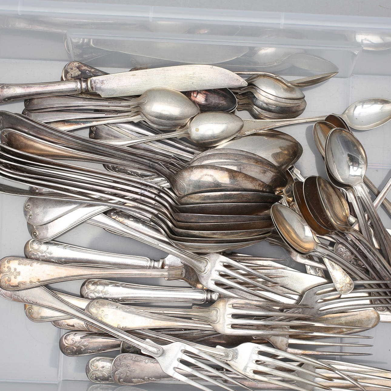 BESTICKSUPPSÄTTNING, nysilver, 76 delar, "Gammal fransk".