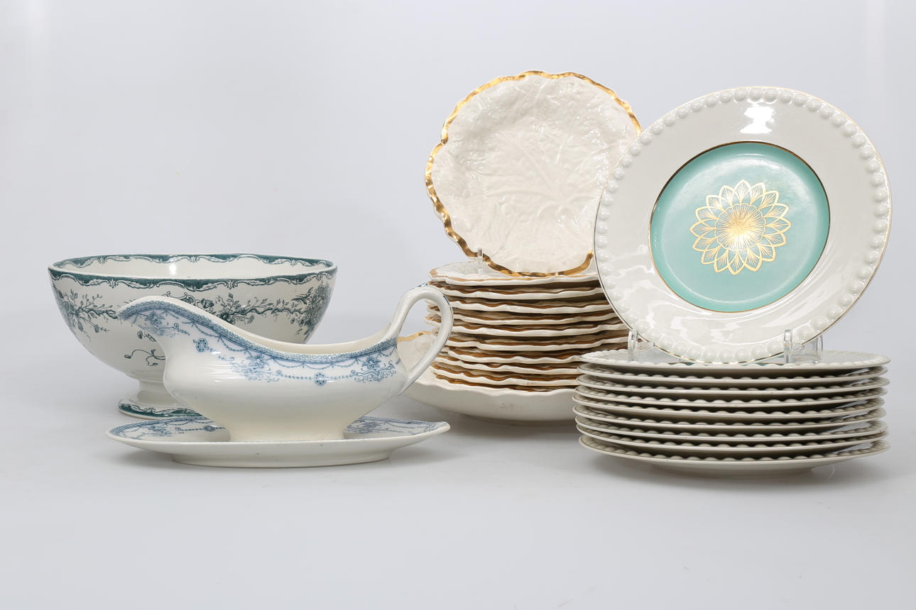 SERVISDELAR, porslin, 24 delar, bland annat Gefle.