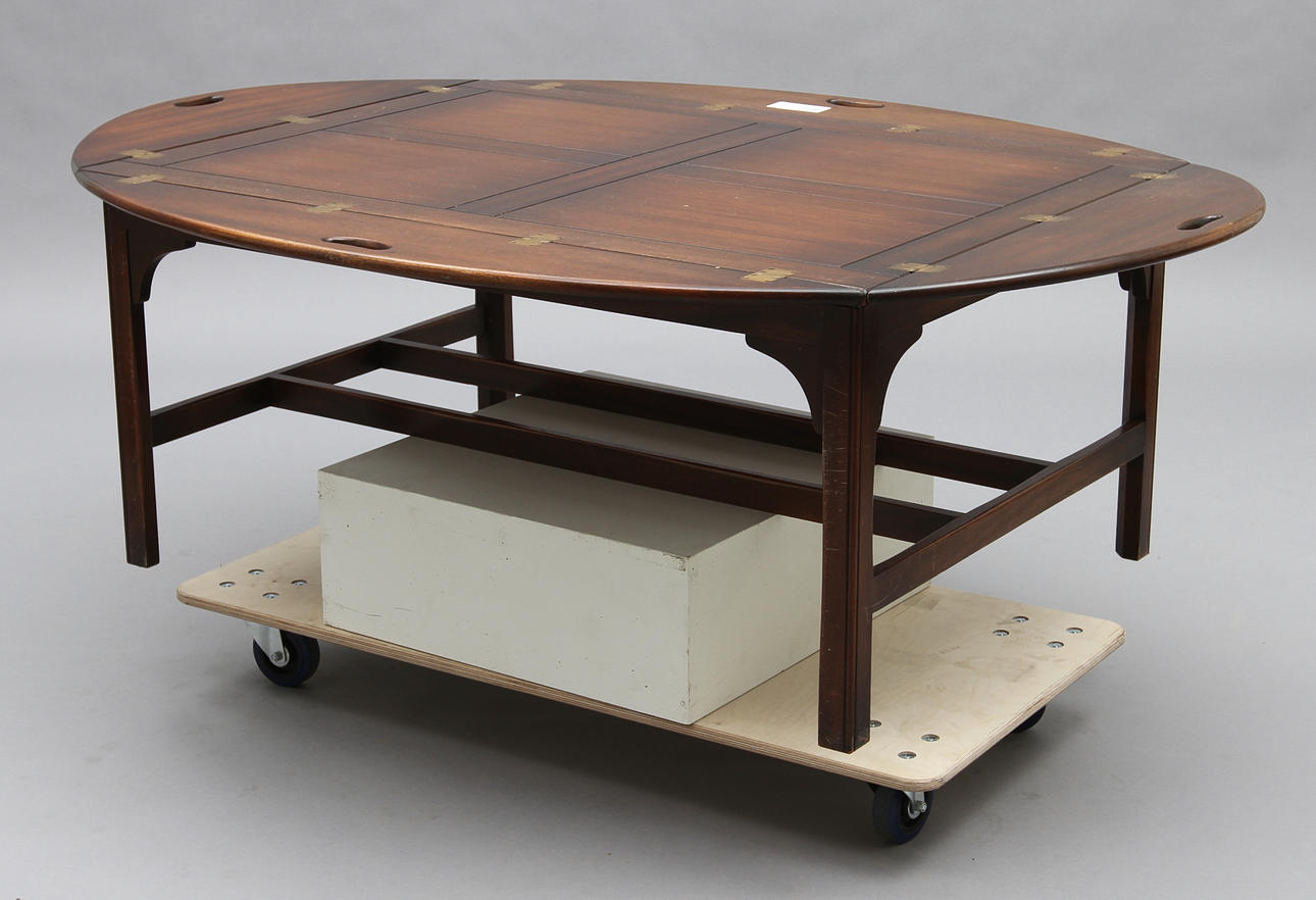 BRICKBORD, engelsk stil, 1900-tal.