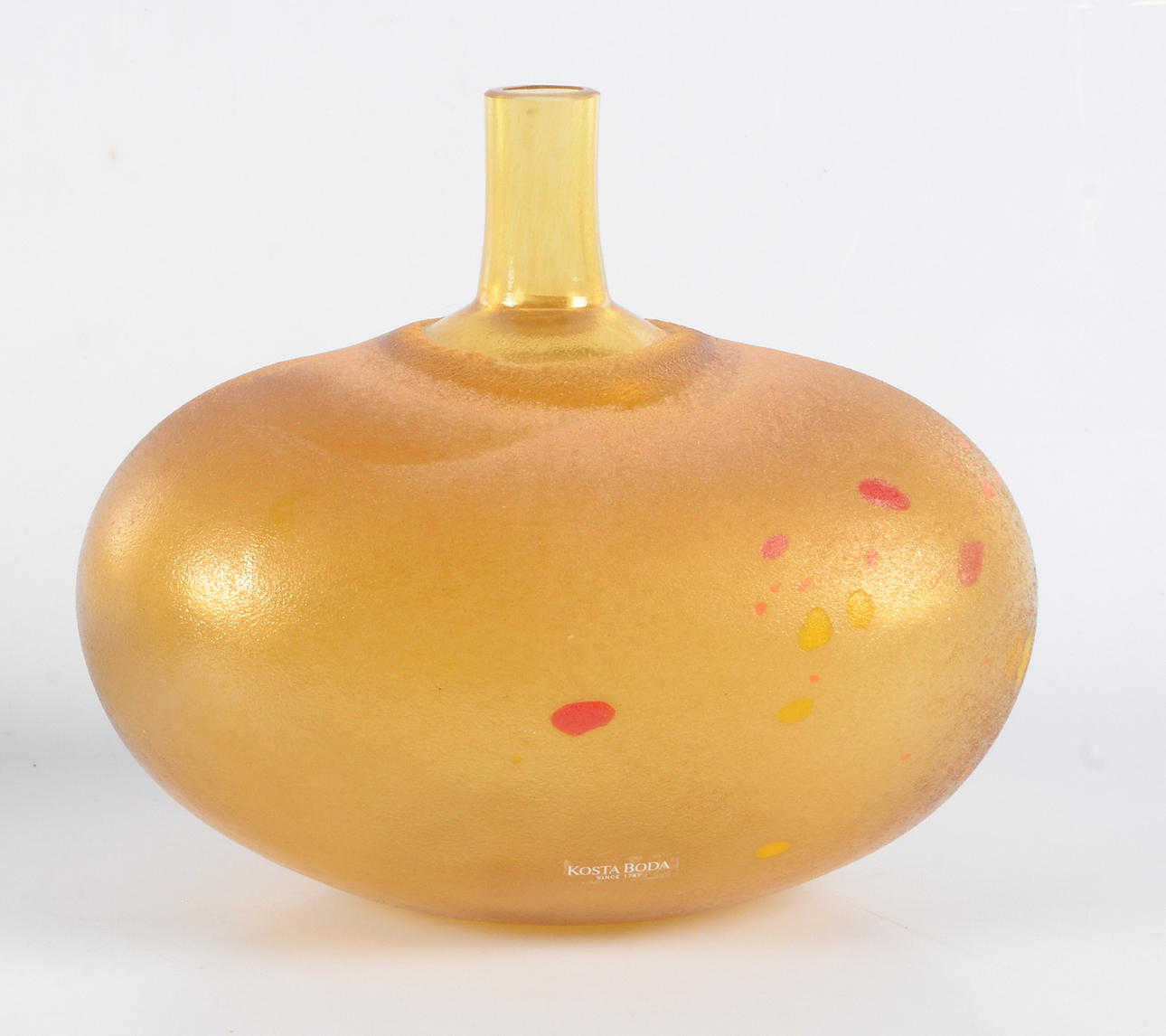 BERTIL VALLIEN. Glasvas, Kosta Boda.