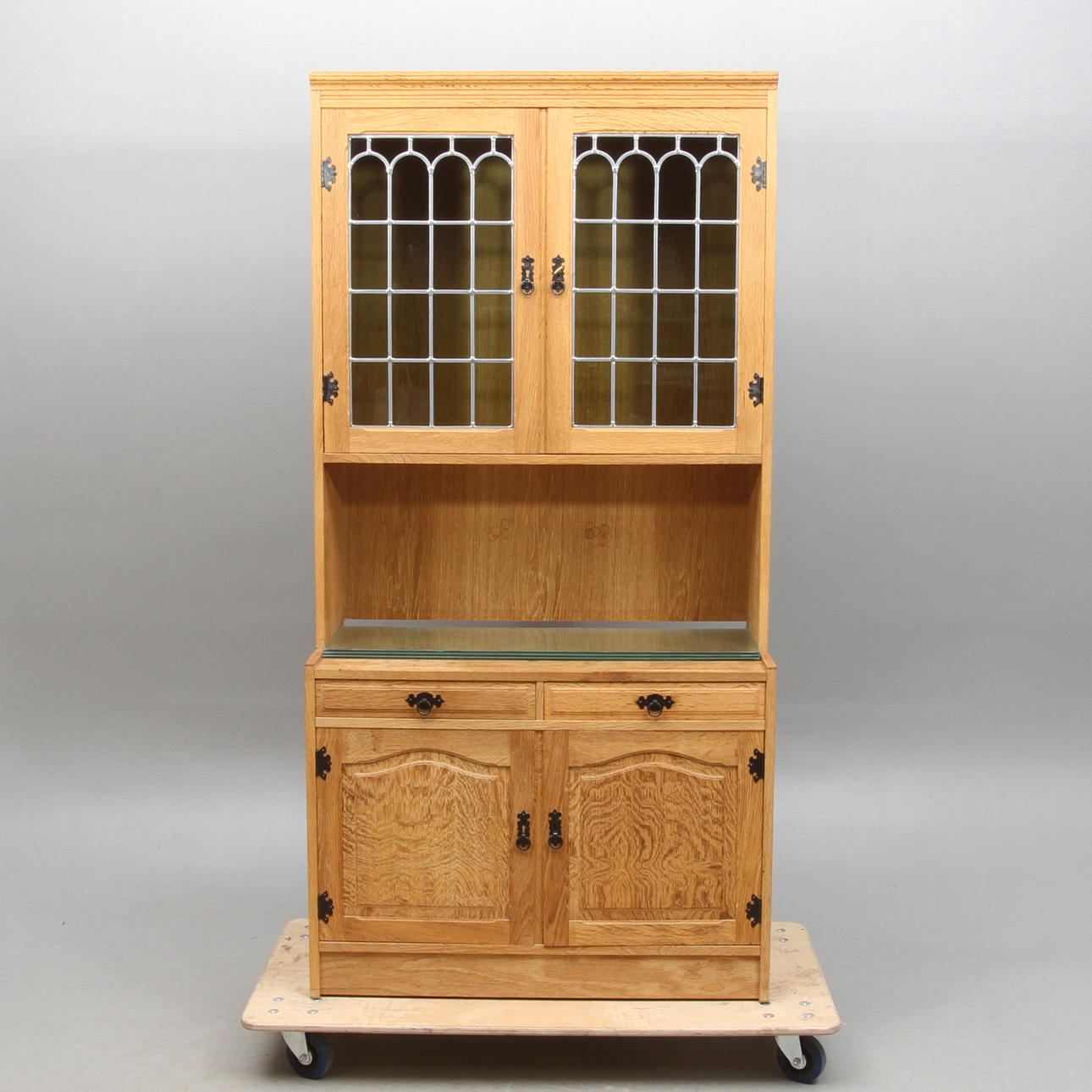 SKÅP, med vitrinöverdel, ek, 1900-talets andra hälft.