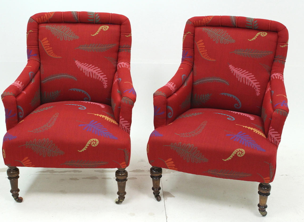 FÅTÖLJ, 2 st. nyrenässans, 18-1900 tal.