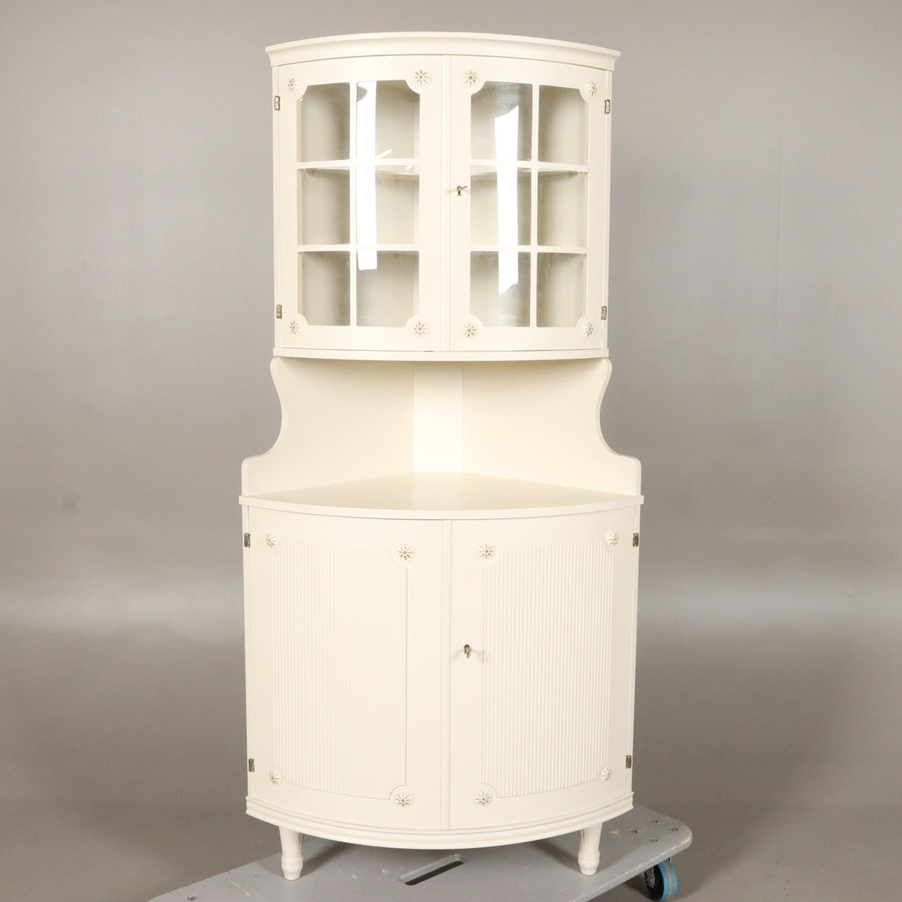 CORNER CABINET, Gustavian style.