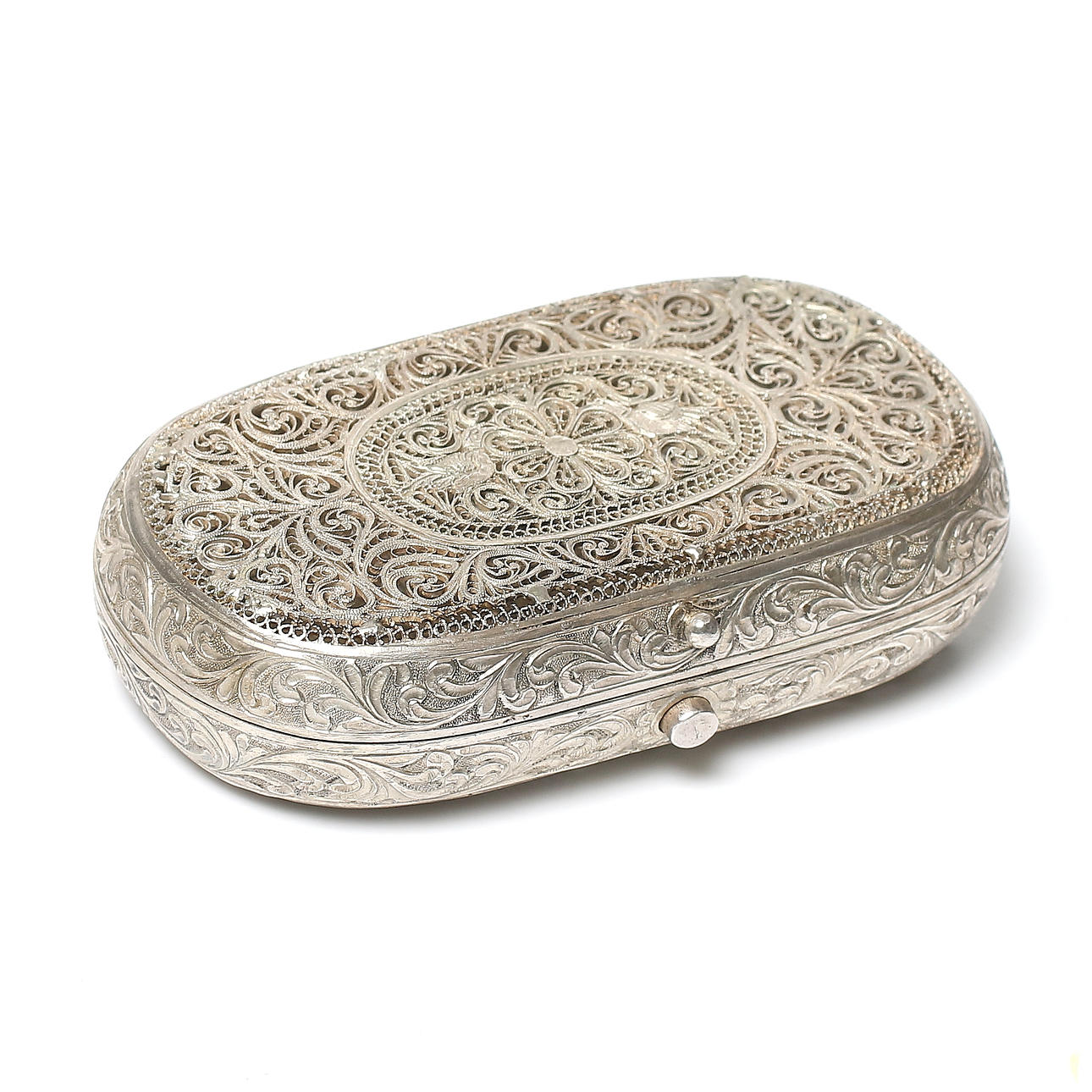 DOSA, silver, filigranarbete, troligen Orientalisk, 18/1900-tal. Vikt 115 gram.