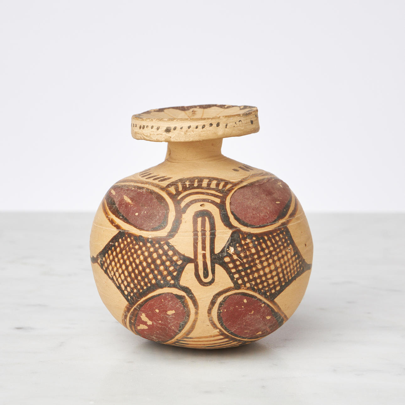 ARYBALLOS, Greece, Corinth, ca. 5th century BC, pattern decor, earthenware.