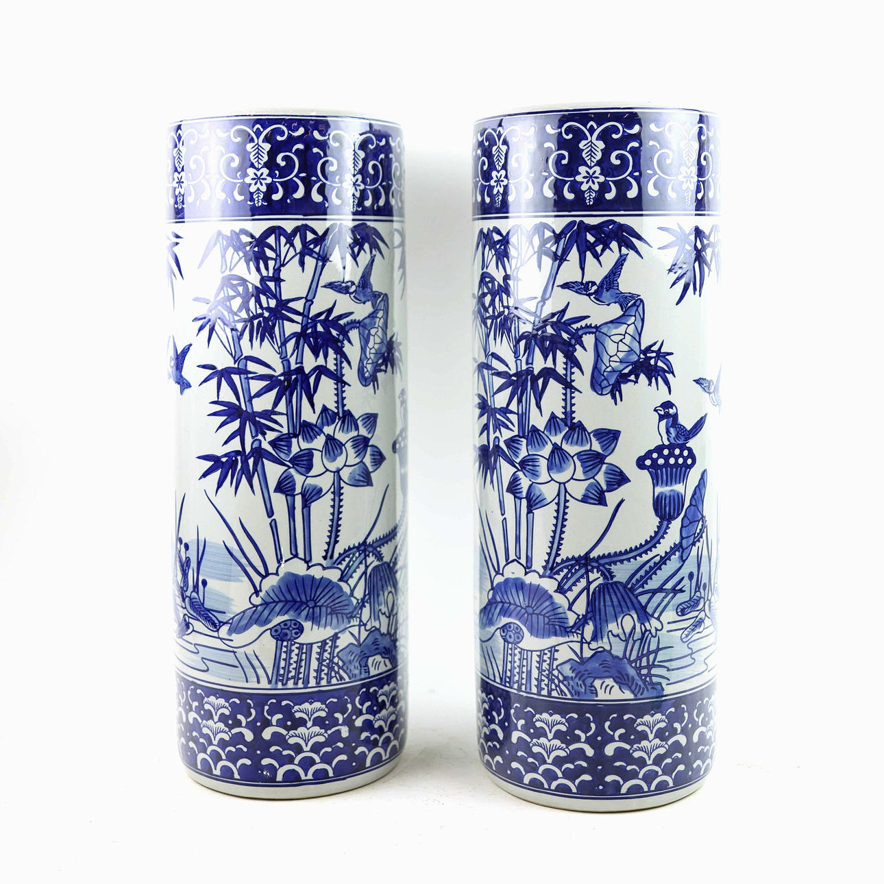 SATEENVARJOTELINEET, PARI.