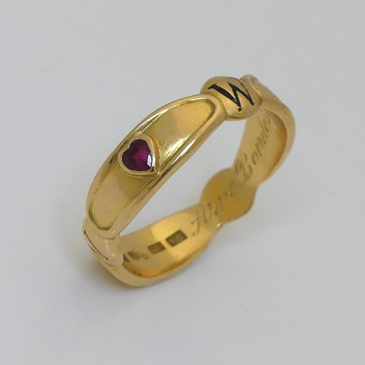 LOGERING, 18 k, weight 8,65 g.