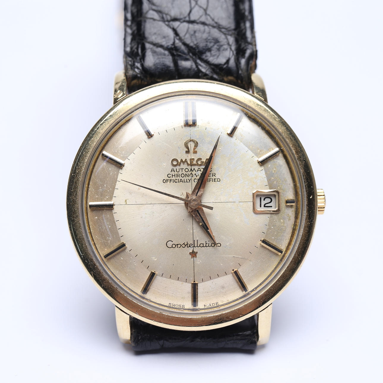 OMEGA, automatic, Constellation, Pie pan, gold on steel.