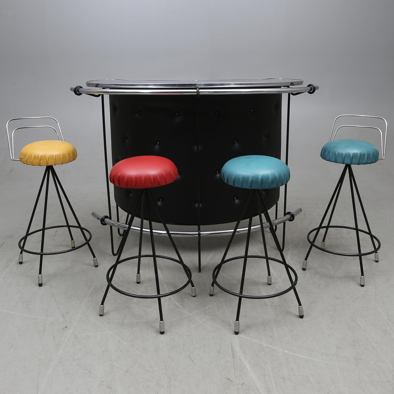 BARDISK och BARSTOLAR, 5 delar, 1950-tal.