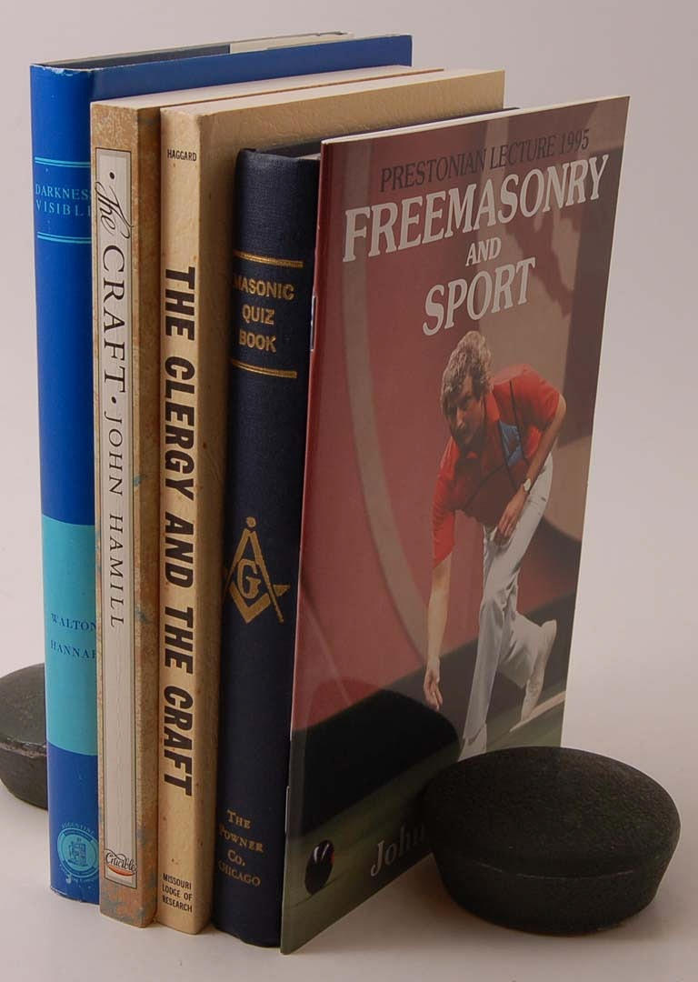 FRIMURERI. fem volymer, Sport / quiz / clergy craft / darkness.