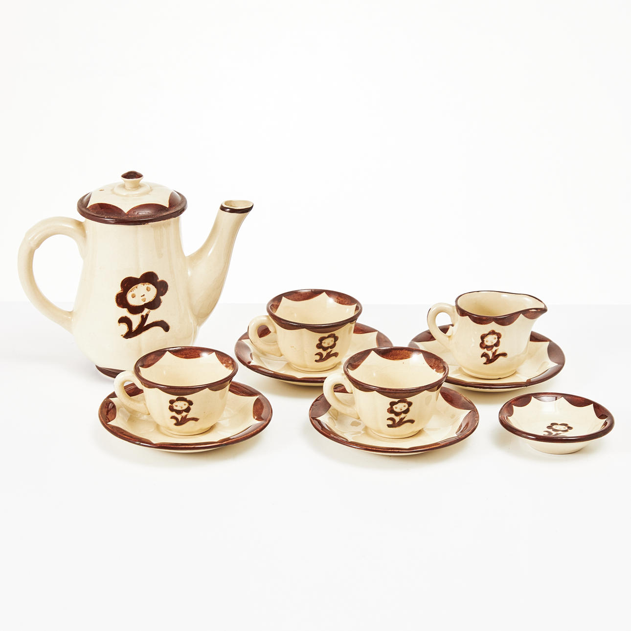 A “Pyret” DOCKSERVIS, Gustavsberg, 1940s.