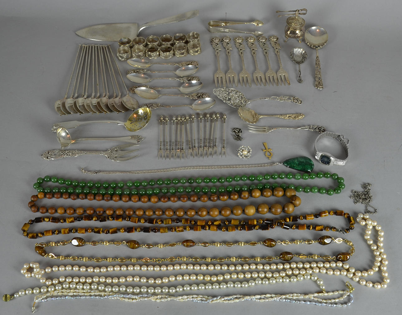 KONVOLUT, silver och smycken.