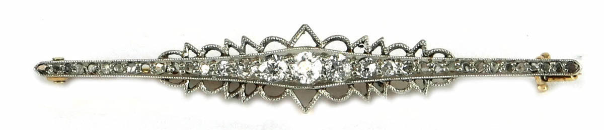 BROSCH, diamant och diamant trim.