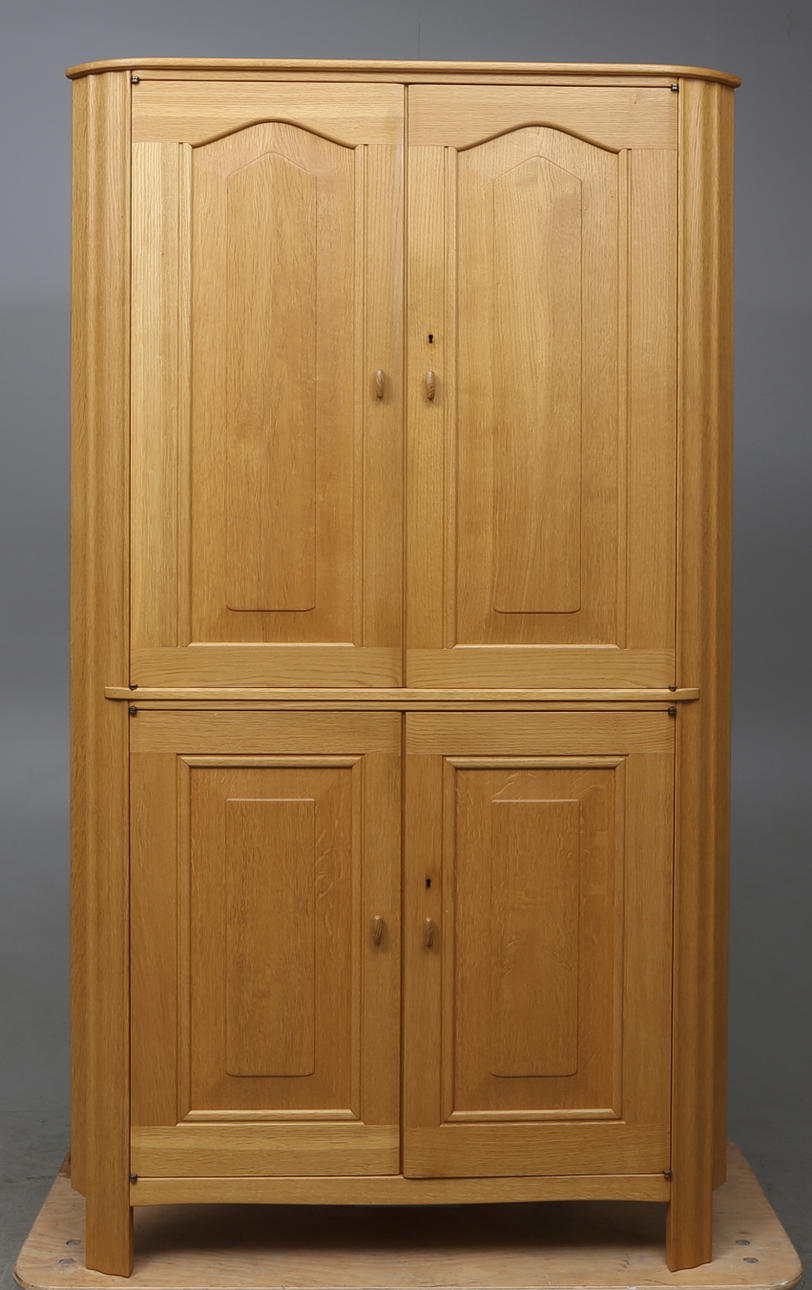 HÖRNSKÅP, "Capella", Carl Malmsten, 1900-talets andra hälft.