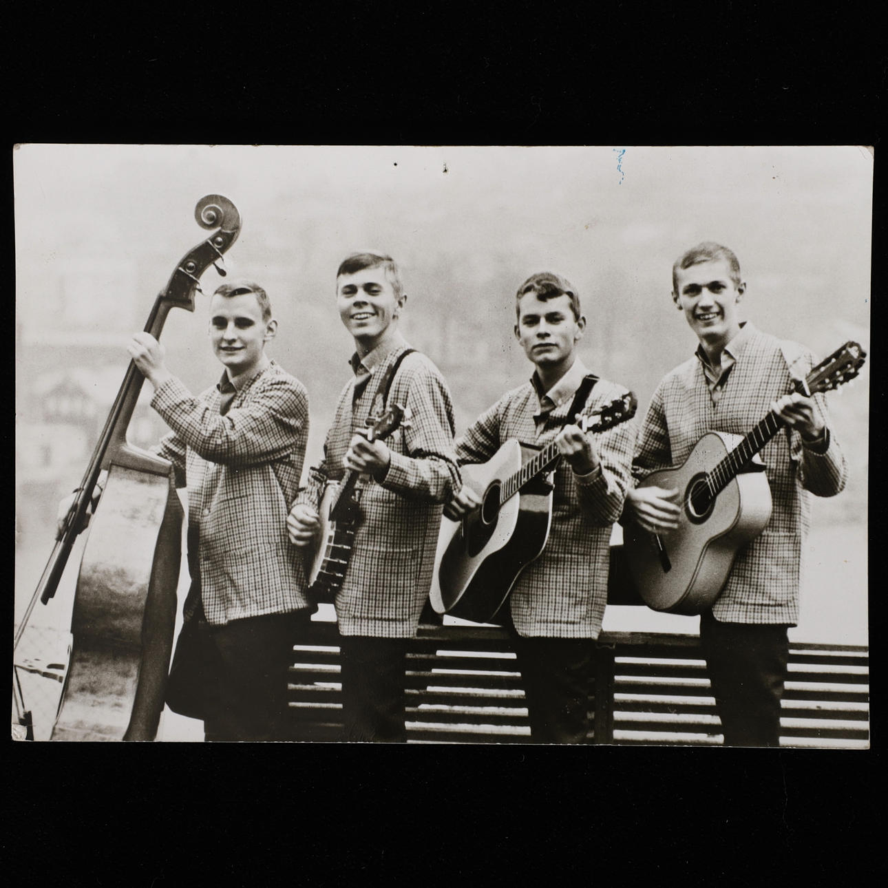 HOOTENANNY SINGERS, autographs, 1960s.