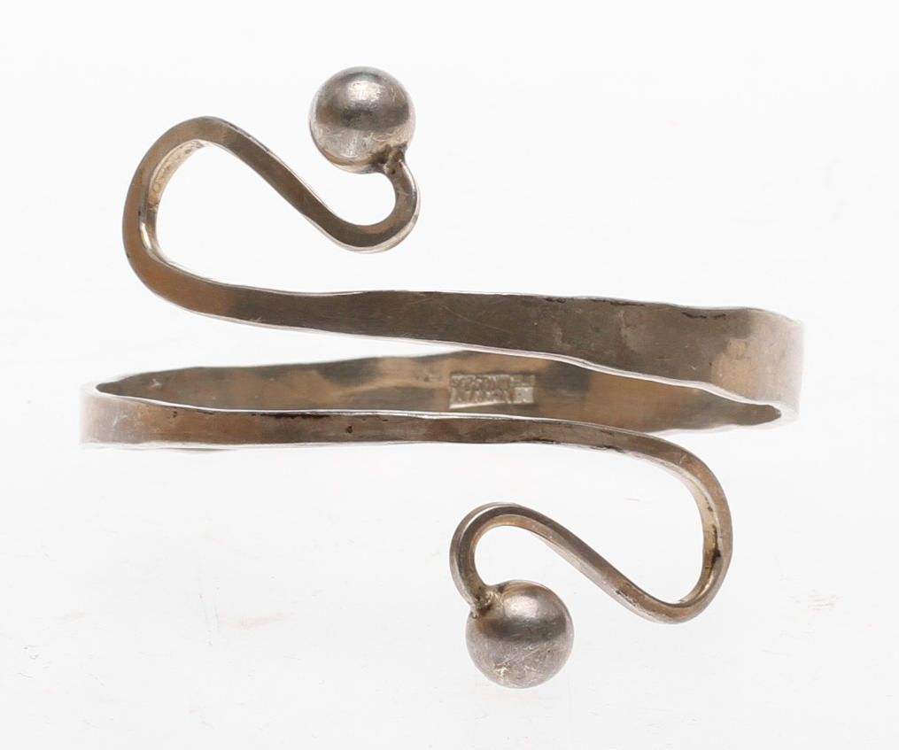 ARMBAND, silver, Anna Greta Eker, Norge, vikt ca 41 cm.