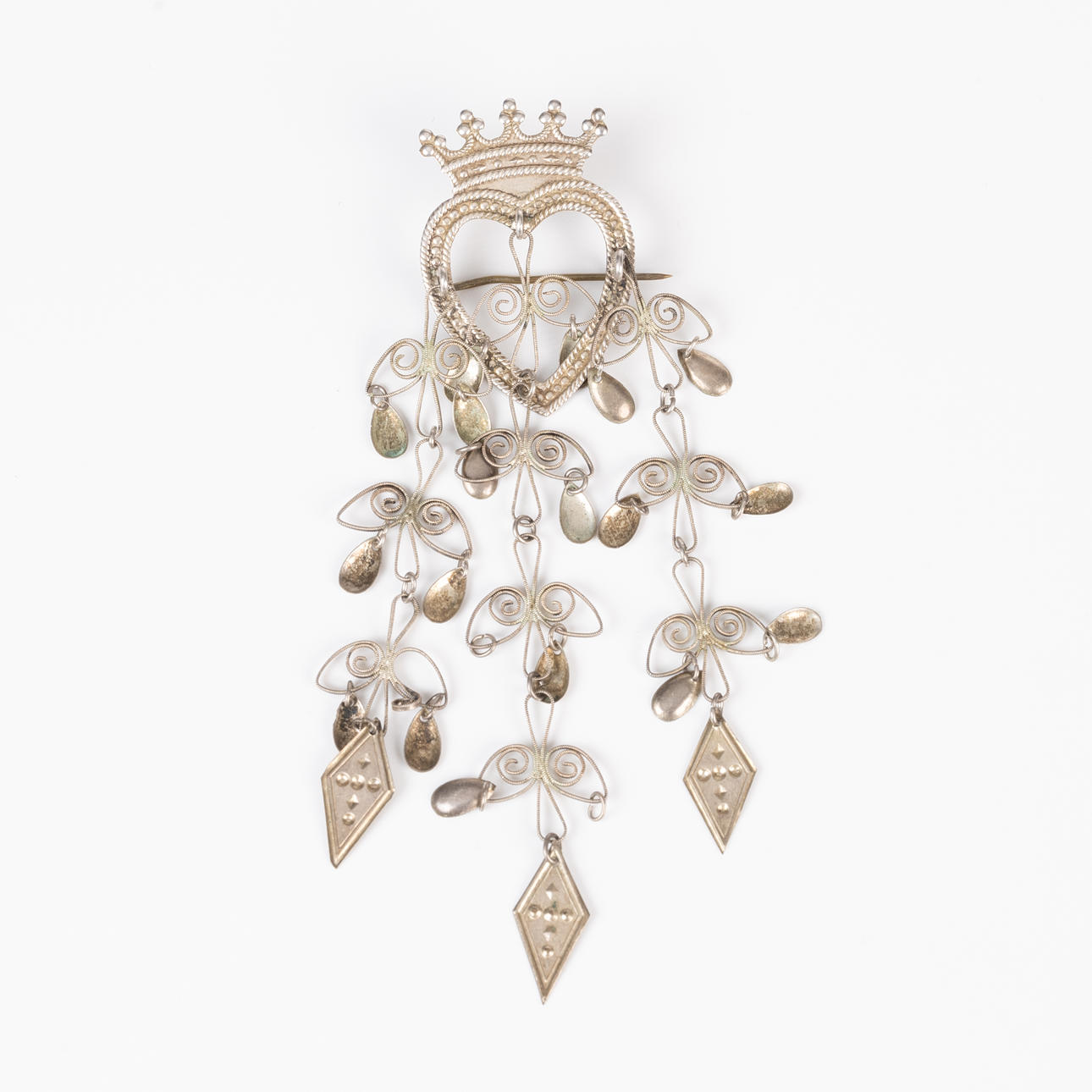 BROSCH, till folkdräkt, silver.