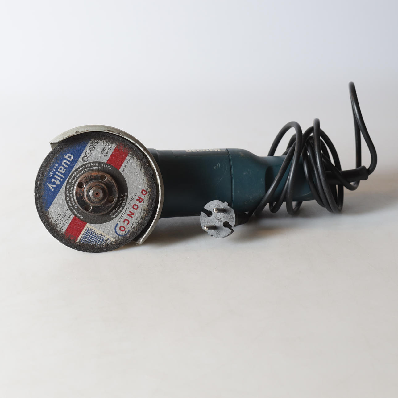 WINKELSCHRANK, Black & Decker, CD115, 700W.