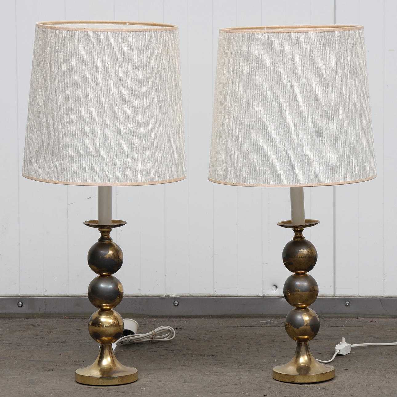 Ein Paar Tischlampen, Aneta nr. 18915.