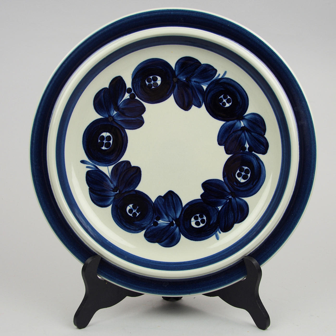 FAT, porslin, Ulla Procopé, Arabia, 1900-talets andra hälft.