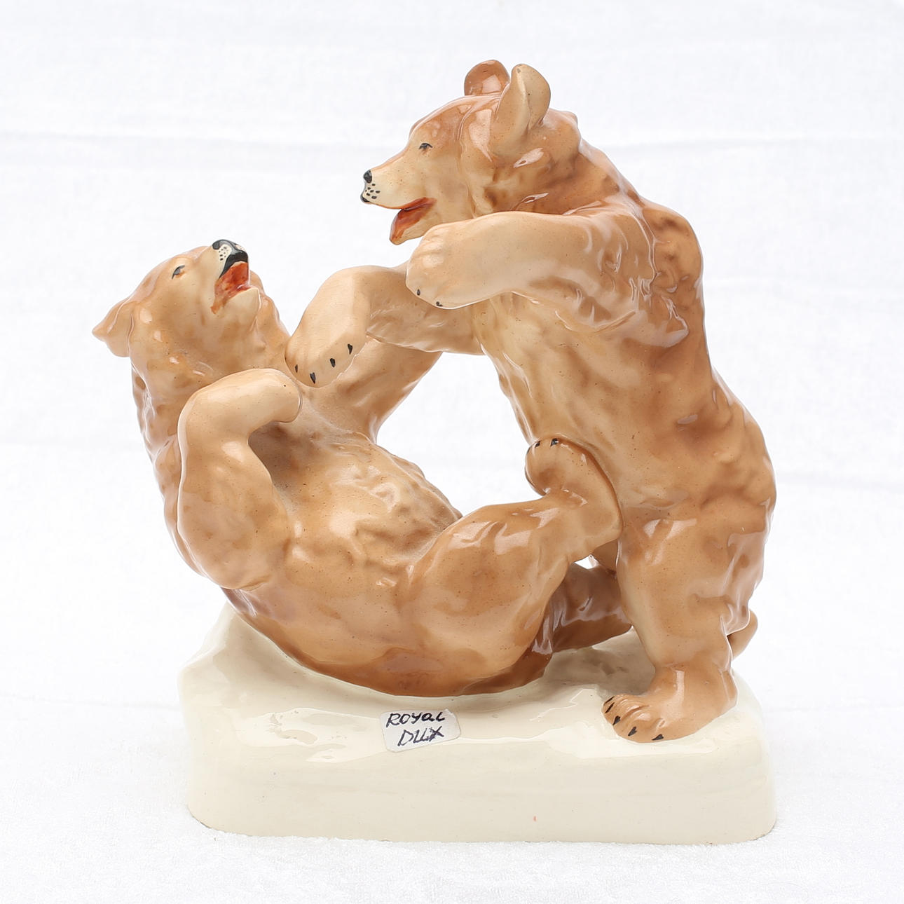 FIGURIN, kämpande björnar, porslin, Royal Dux.
