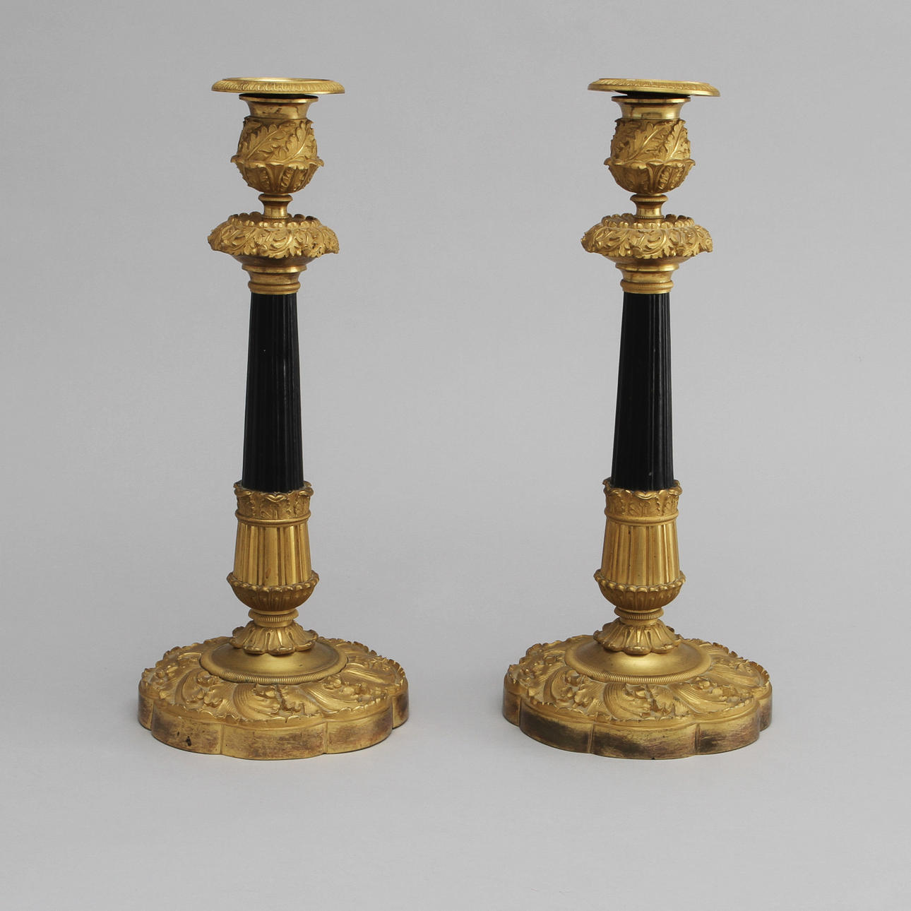 LJUSSTAKAR, ett par, empire, 1800-talets första del.