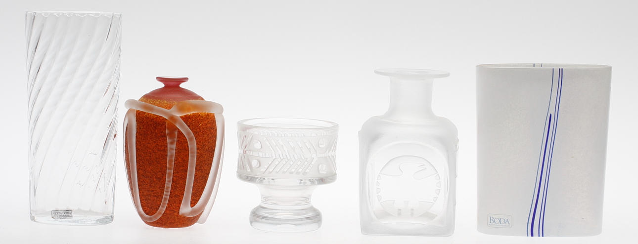 GLASFÖREMÅL, 5 delar, Bertil Vallien, Kosta Boda, sign.