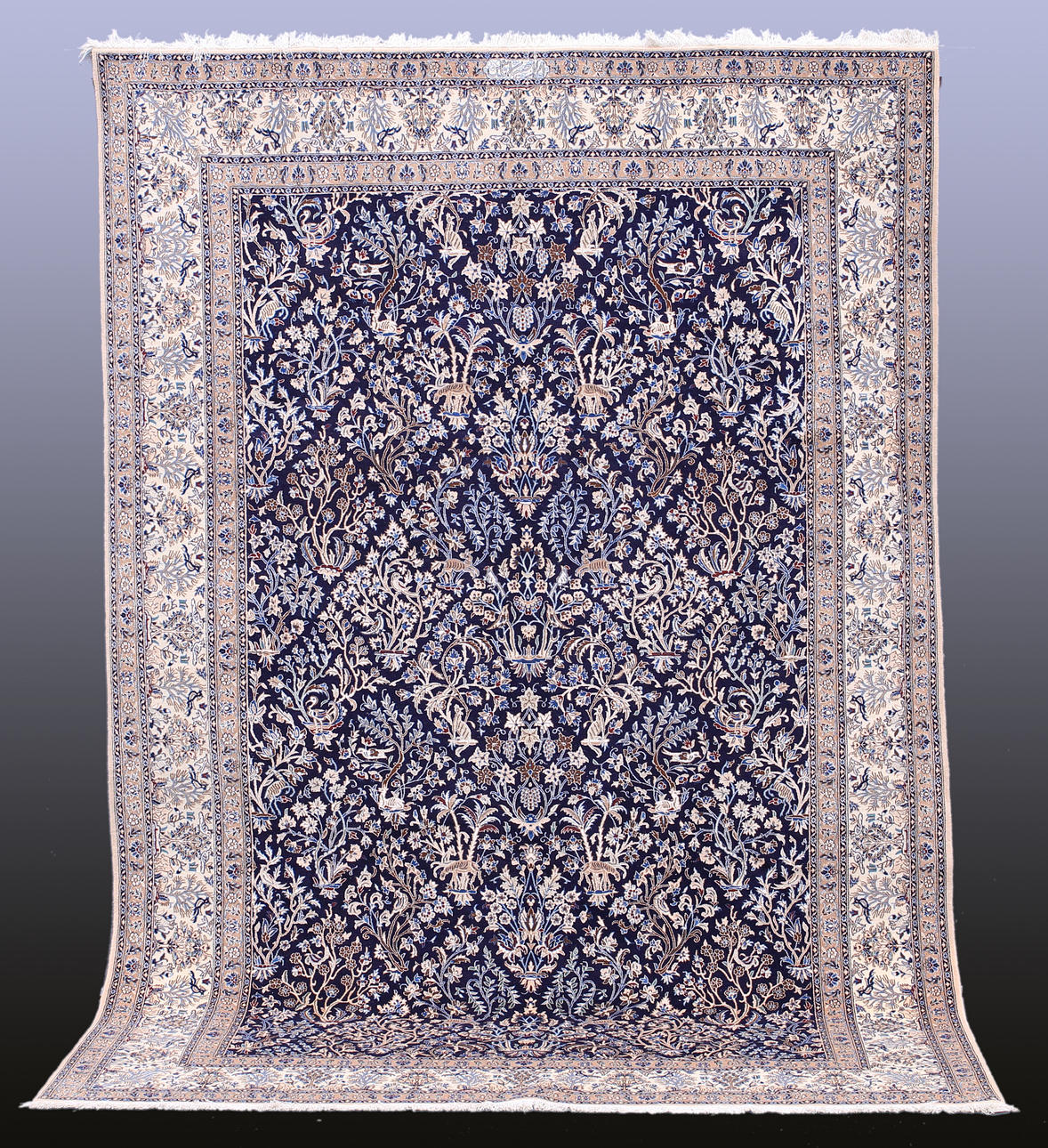 MATTA, Persisk, Nain med silkesinslag, signerad Habibian, 300 x 204 cm.