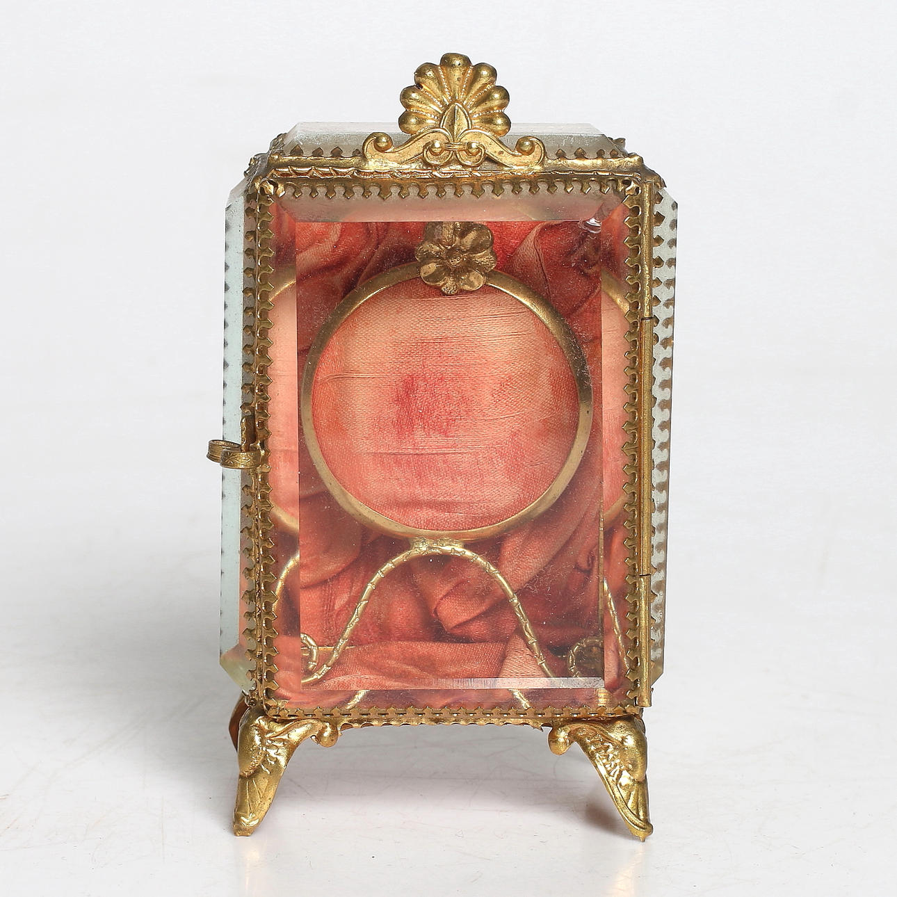 KLOCKGÖMMA, förgylld metall samt glas, 1800-tal.