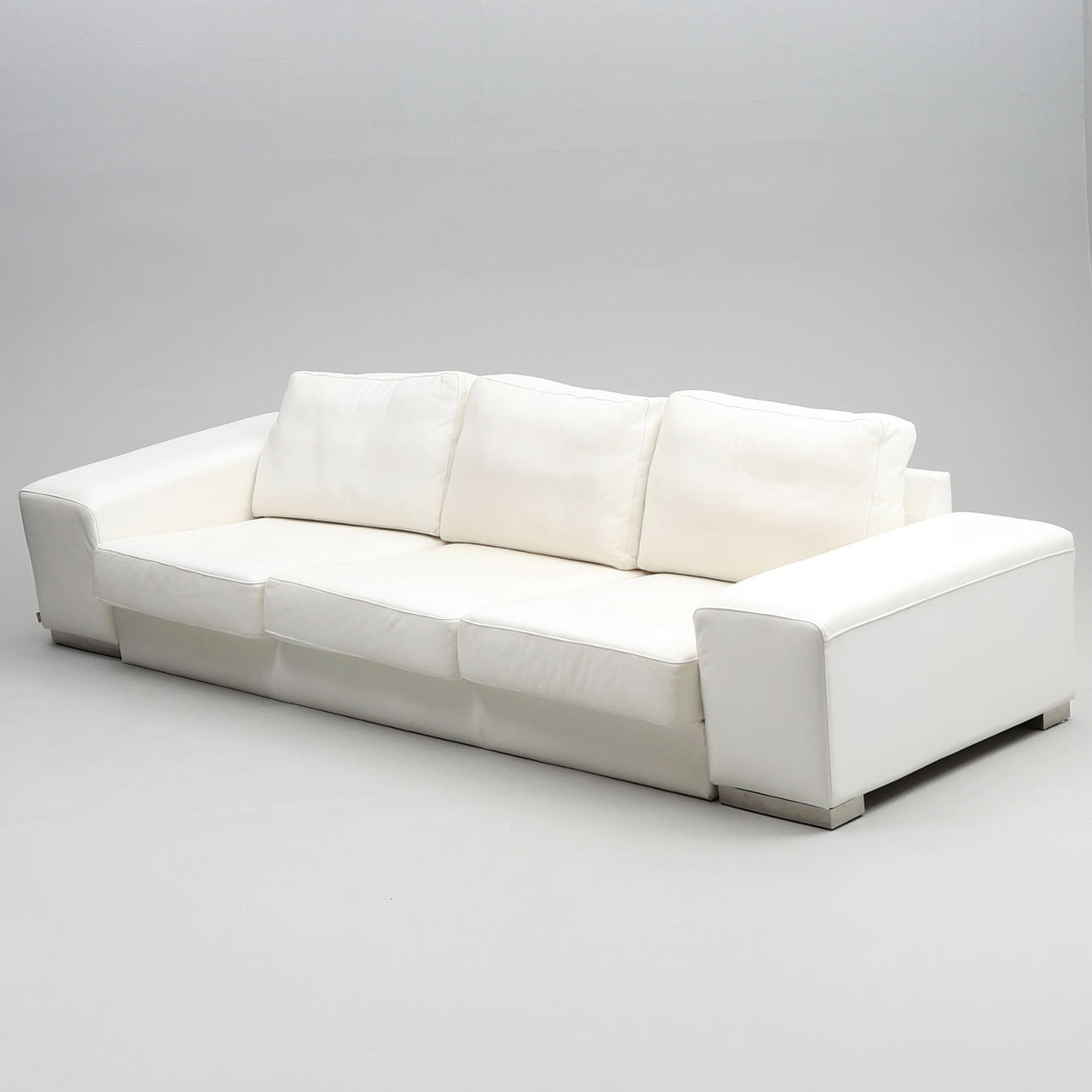 LEATHER SOFA, 3 seater, “Bellus”.