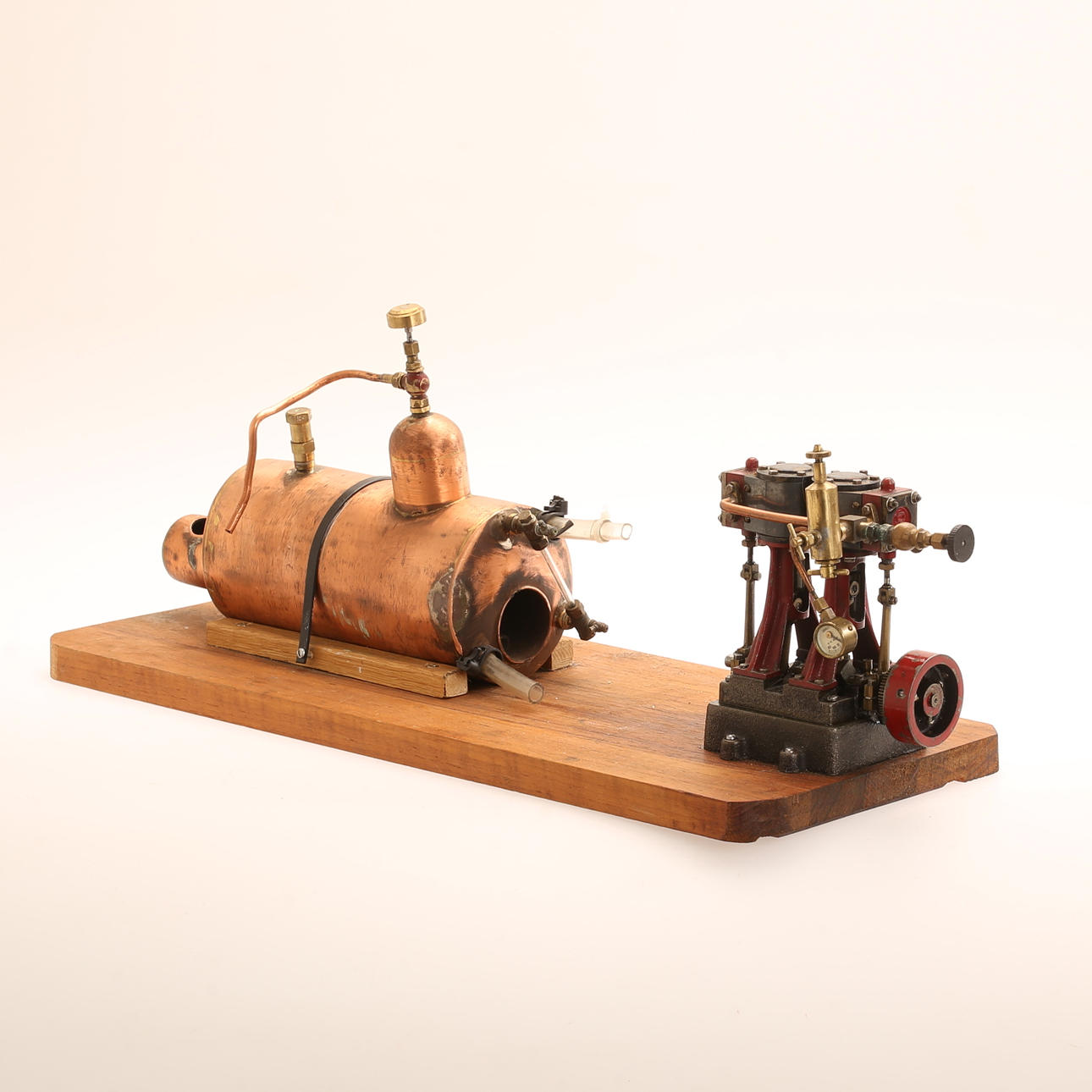 MODELLÅNGMASKIN, koppar och metall.