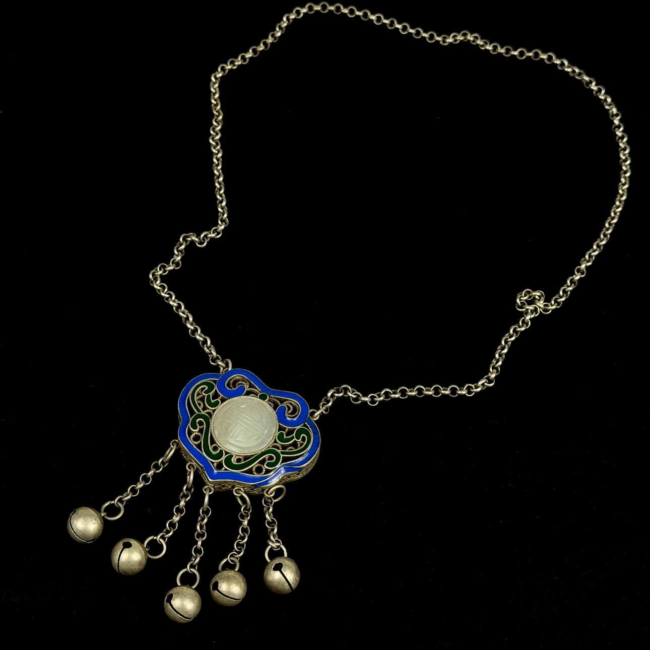 TIBETAN AMULET NECKLACE.