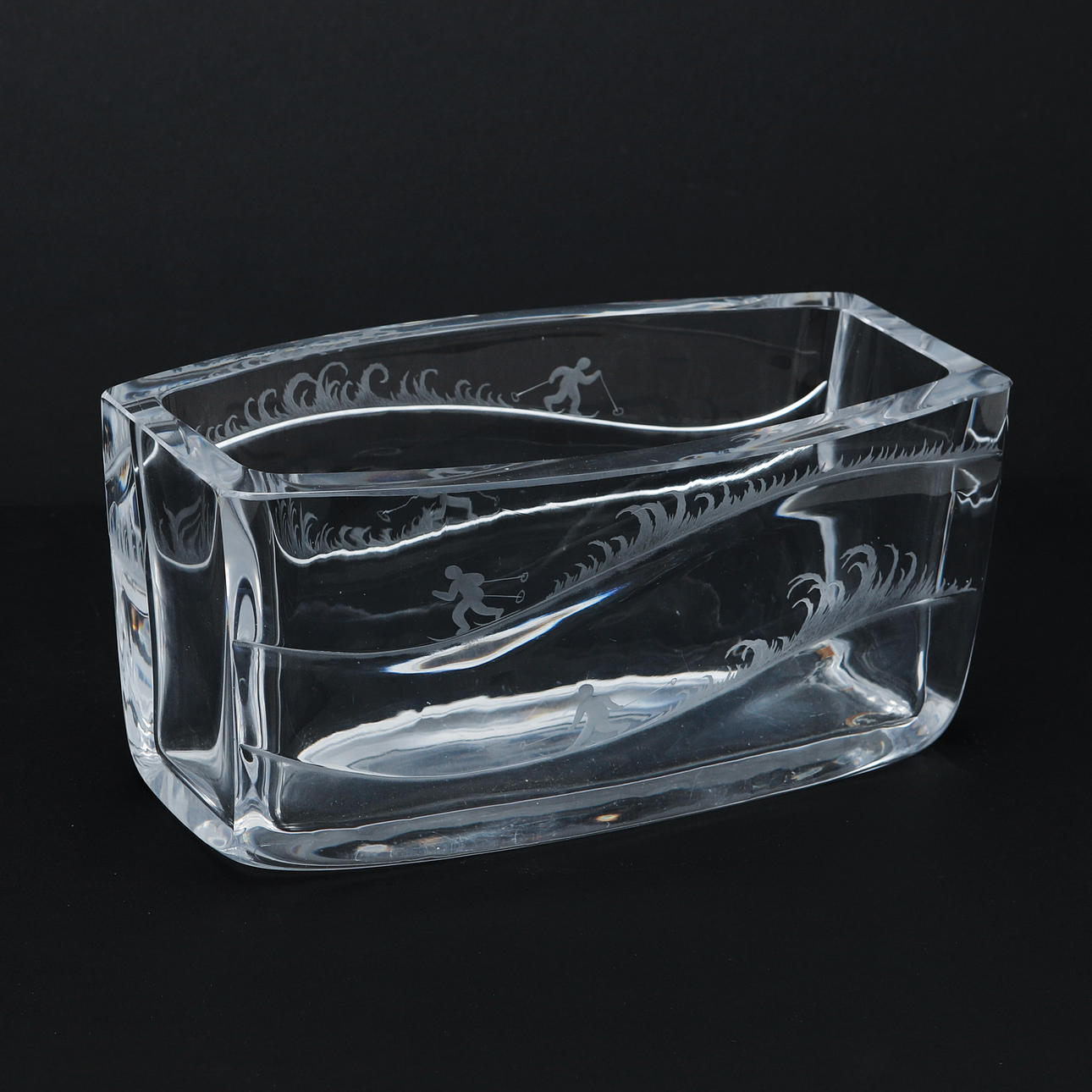 INGEBORG LUNDIN. Vas, glas, Orrefors.