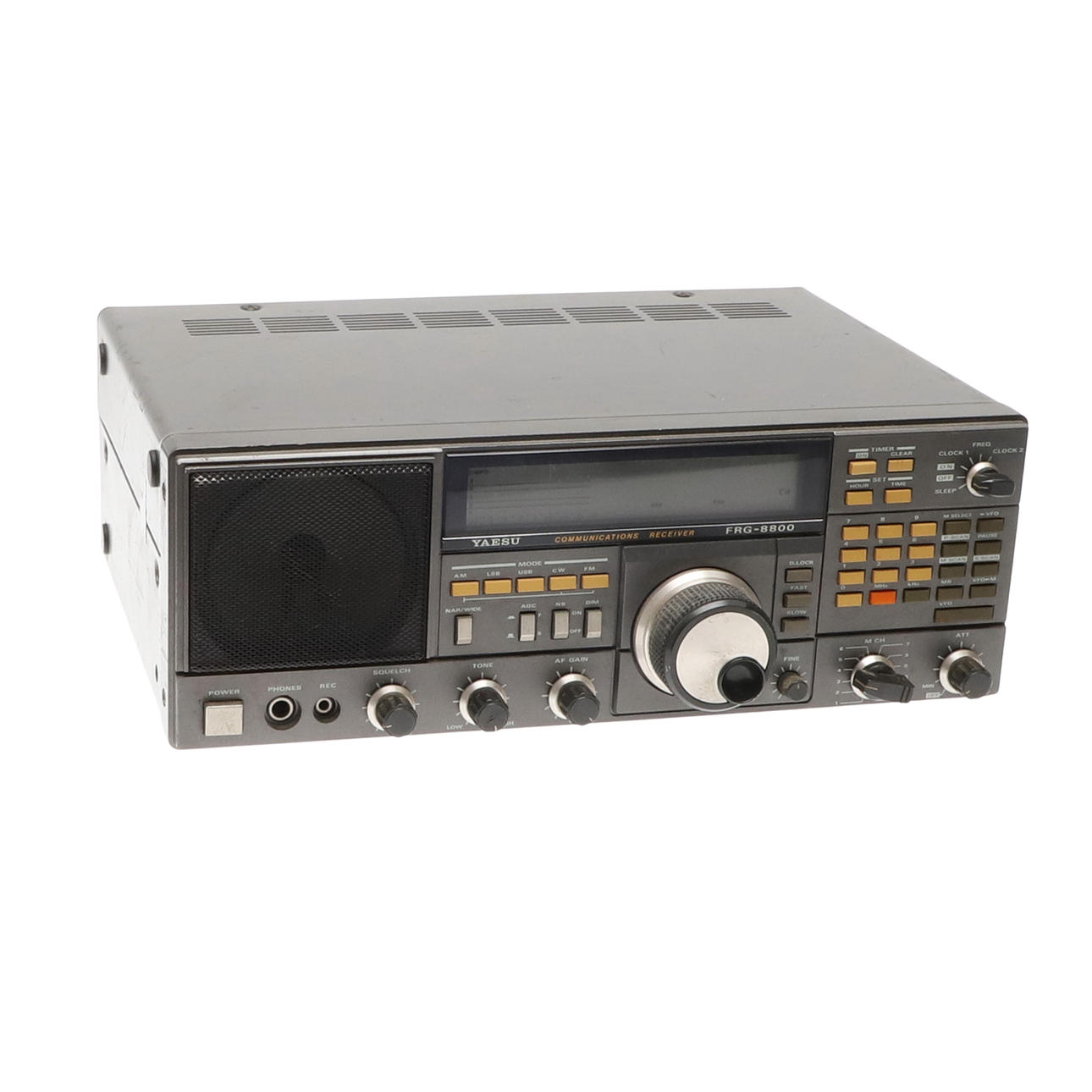 EIN ALTER YAESU FRG-8800 KOMMUNIKATIONSEMPFÄNGER.