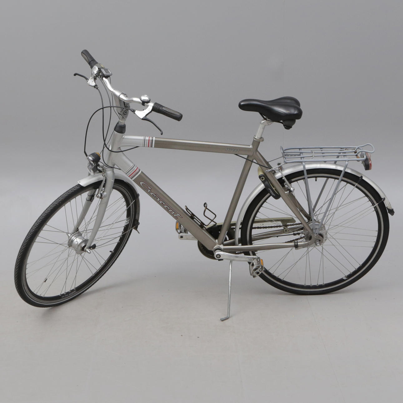 POLKUPYÖRÄ, Crescent Street.