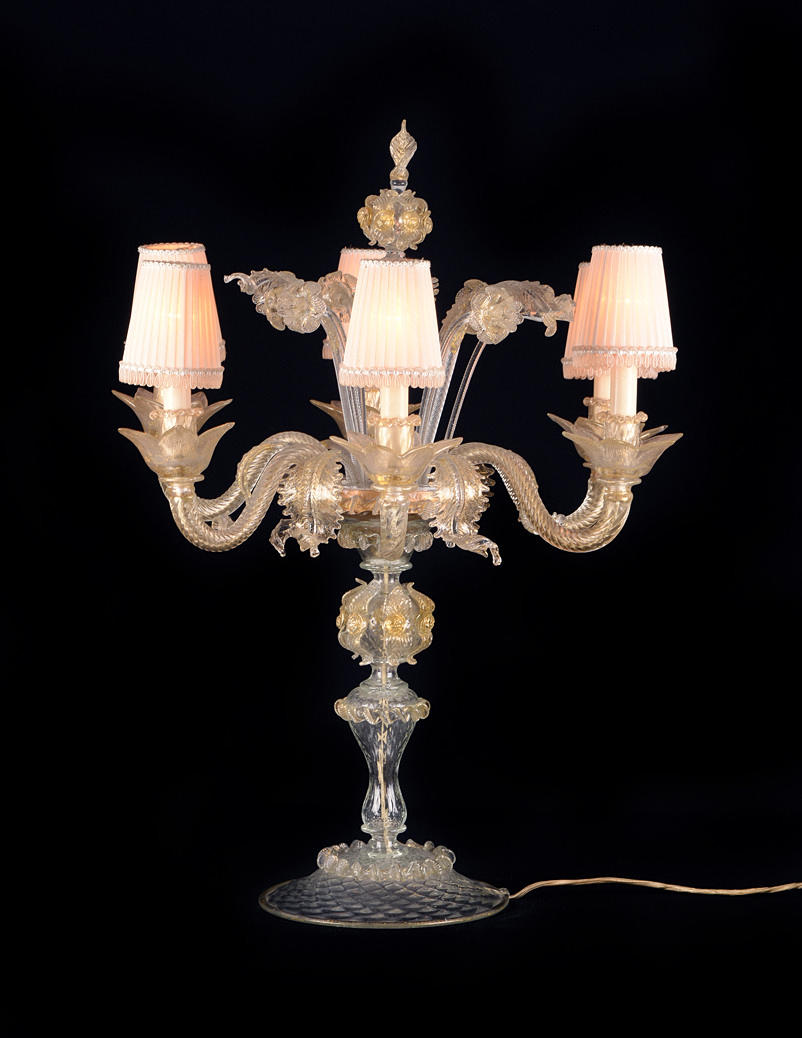 MURANO. Rezzonico-modell. 6-flamma bordslampa med blommig dekoration.