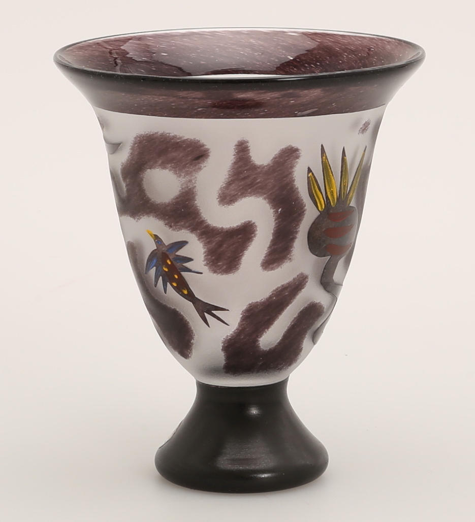 ULRICA HYDMAN - VALLIEN. VAS. Juvelglas, signerad Kosta Boda.