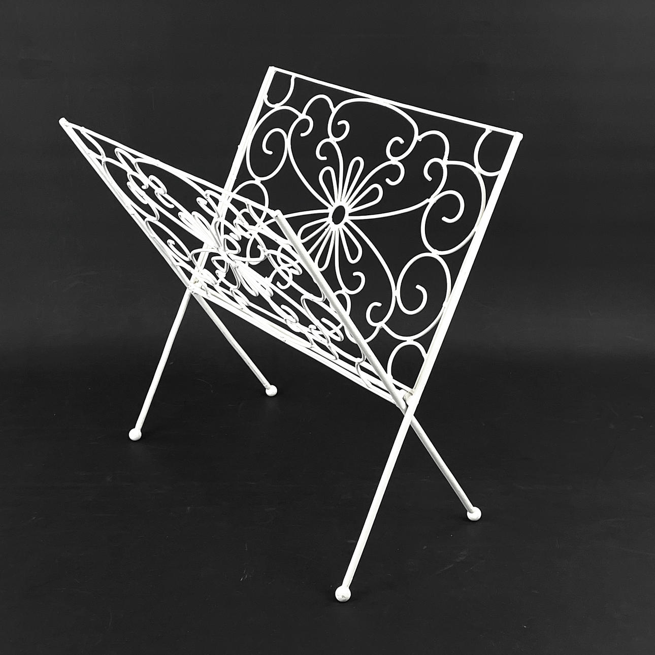 TIDNINGSSTÄLL, metall.