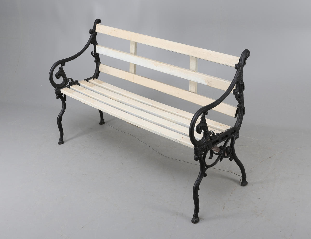 TRÄDGÅRDSSOFFA, trä och gjutjärn,tidigt 1900-tal.