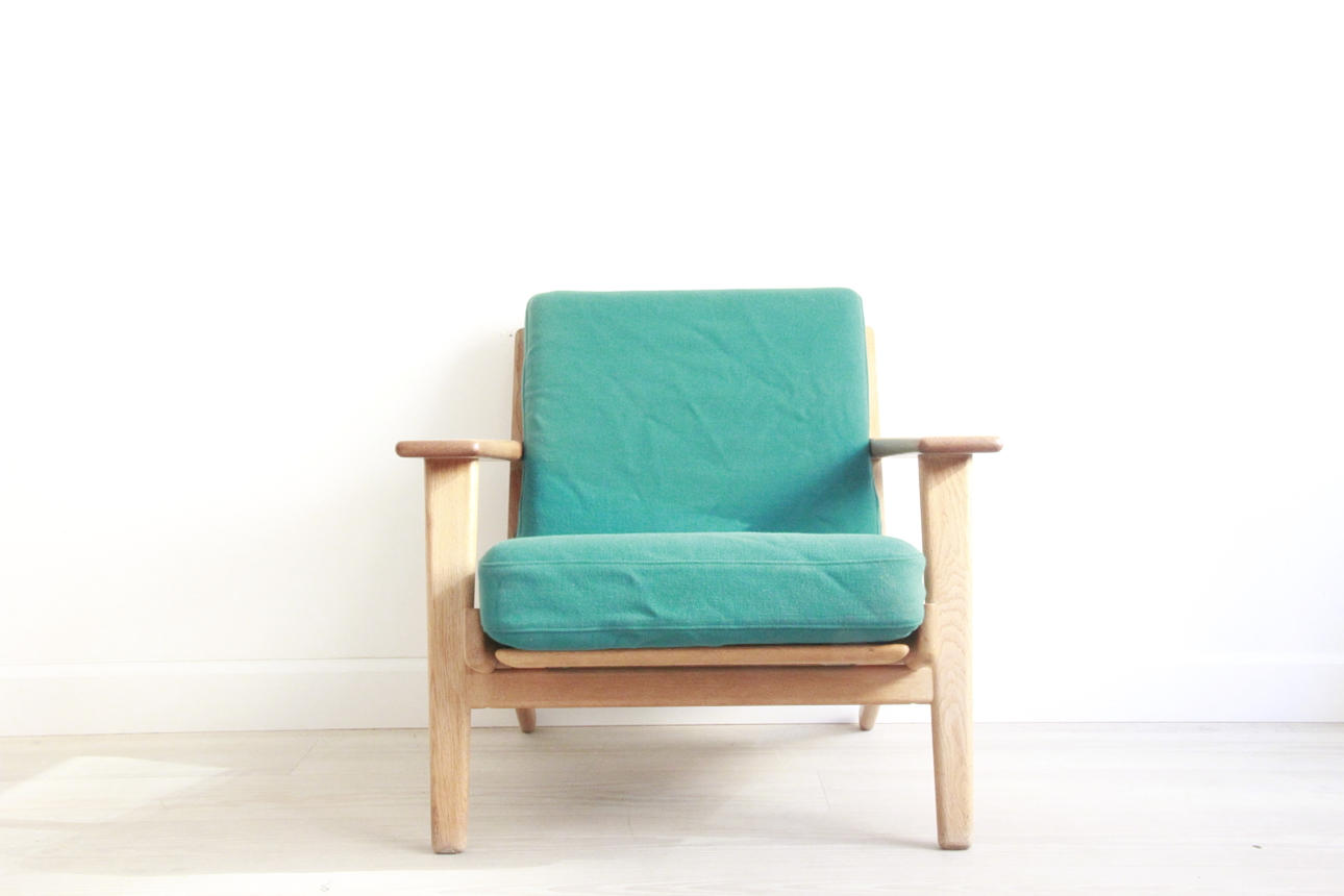 HANS J. WEGNER. Modell 290, ek.