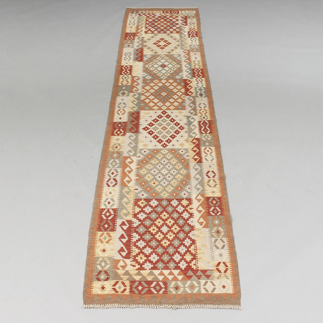 KELIMMATTA, ca 392 x 87 cm.