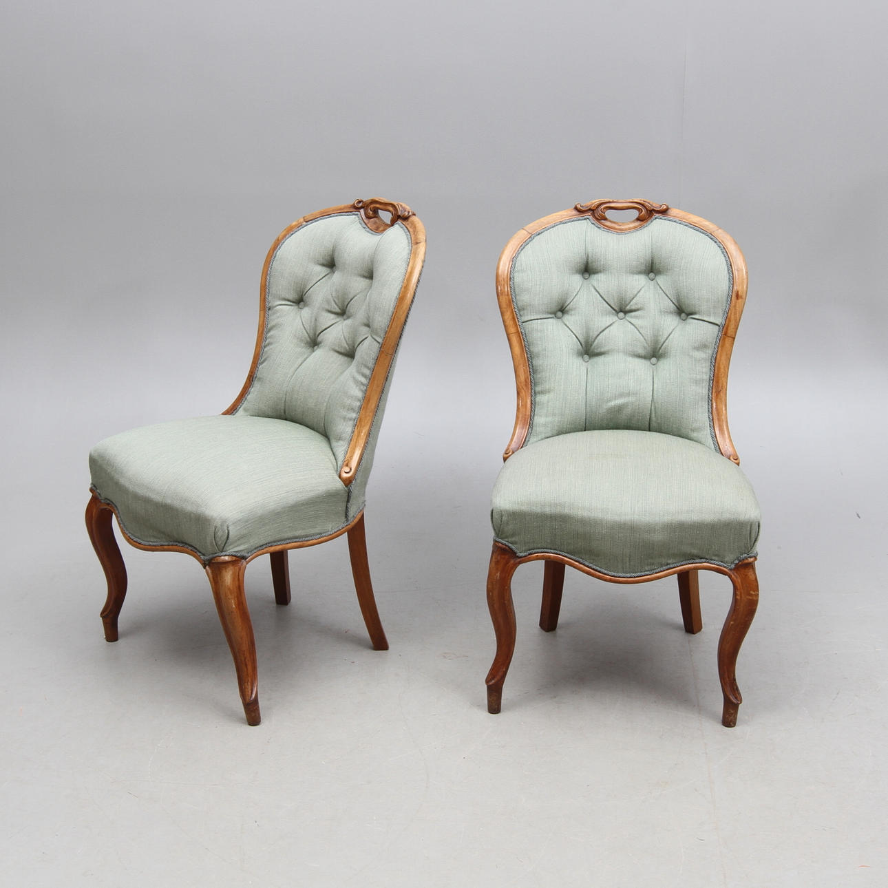 FÅTÖLJER, 1 par, nyrokoko, 1800-talets slut.