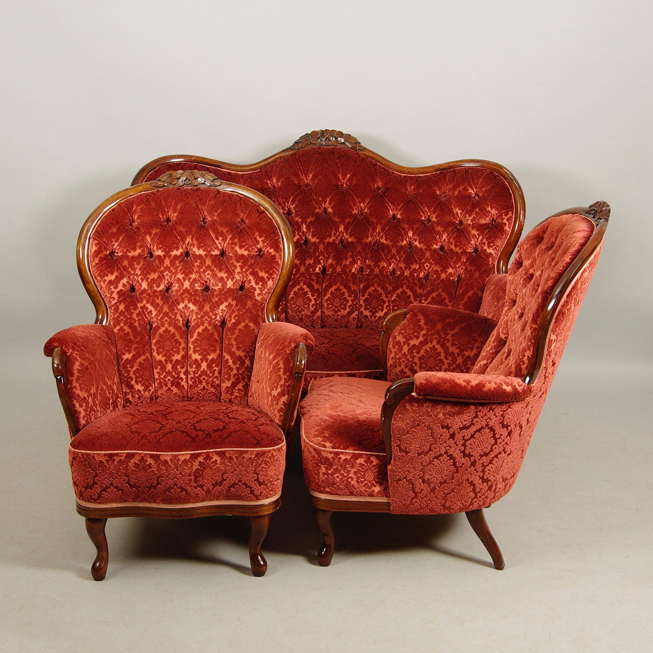 SOFFGRUPP, skulpterad plysch, rokokostil.