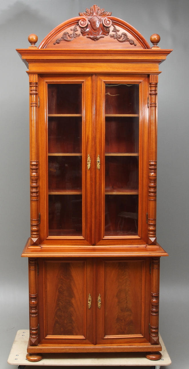 BOKSKÅP, nyrenässans, 1800-tal.